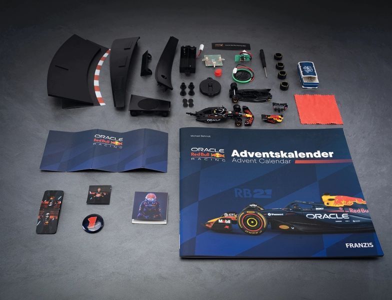 Адвент-календар Oracle Red Bull Racing F1 RB21 &mdash; модель боліда для складання, масштаб 1:43 RB21 фото