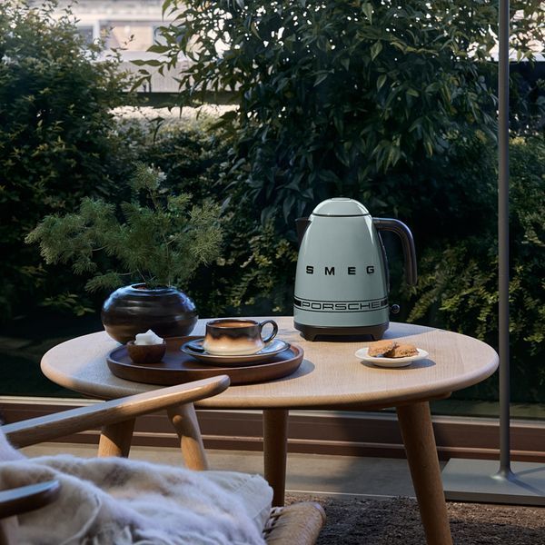 Електричний чайник Porsche x SMEG Shade Green KLF03PSGEU фото