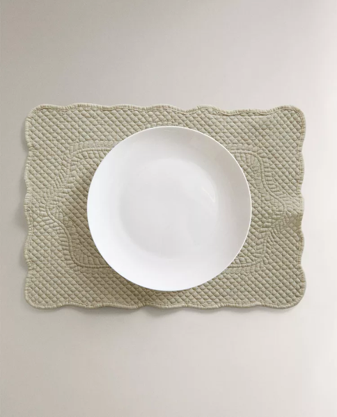 Стьобана серветка під посуд 7201023 фото