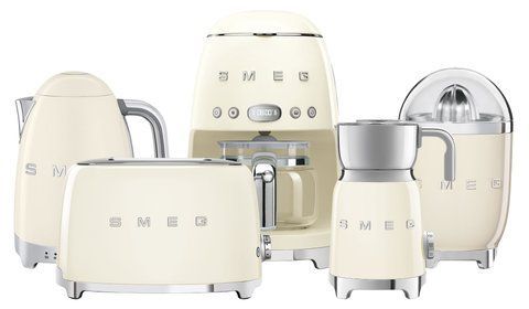 Набір техніки для сніданку SMEG 50&rsquo;s Retro Style DCF02CREU + TSF01CREU + KLF04CREU + MFF11CREU + CJF01CREU фото